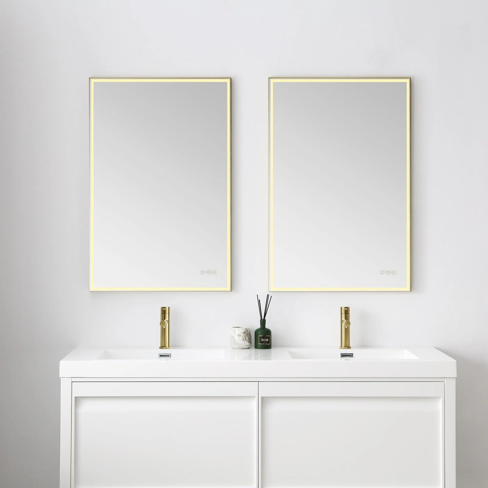 Blossom Stellar 18 Inch LED Mirror - Image 17