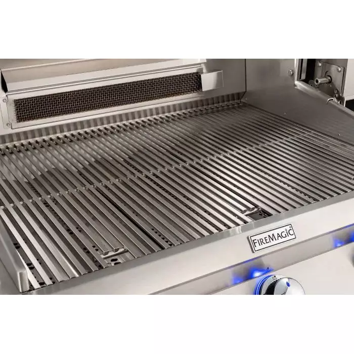 Fire Magic Aurora Built-In Natural Gas & Charcoal Combo Grill With One Infrared Burner - Image 7