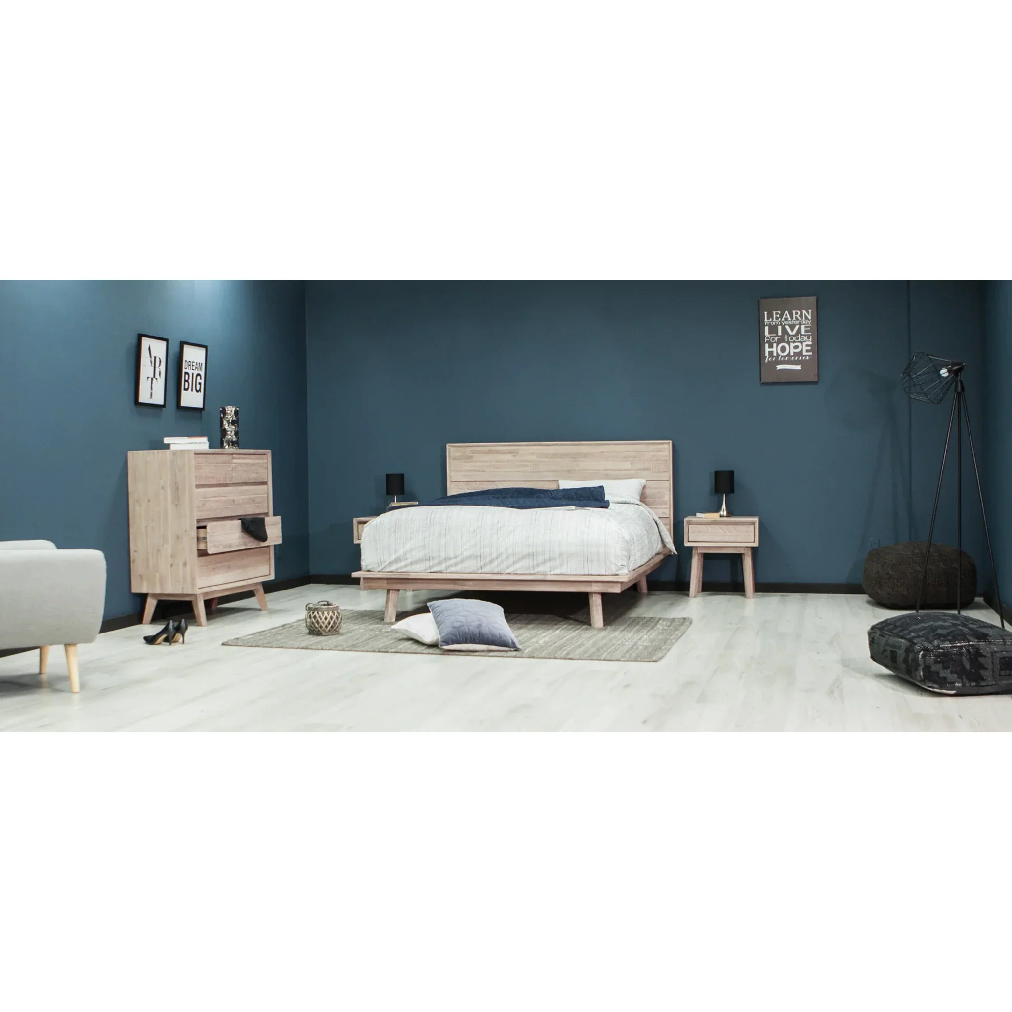 LH Imports Gia King Bed GIA001KB - Image 8