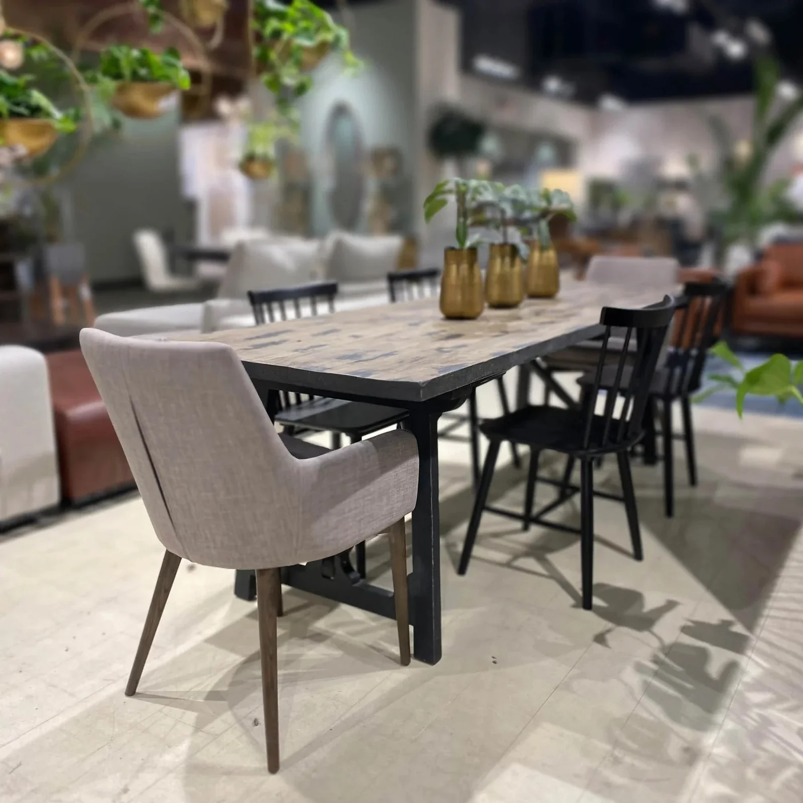 LH Imports Renaissance Dining Table - Black Antique RNS010 - Image 5