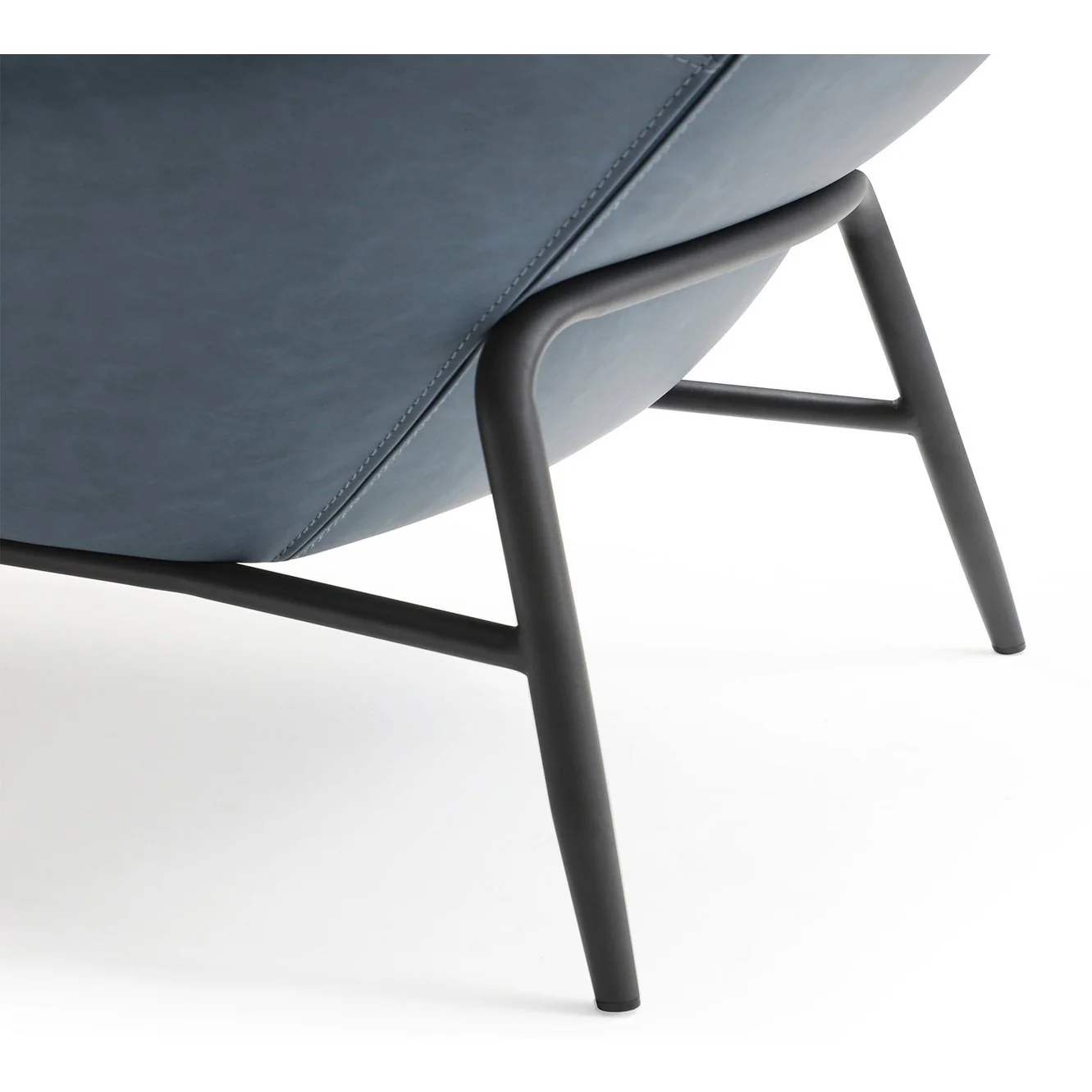 Whiteline Modern Living Wyatt Leisure Chair - Image 4