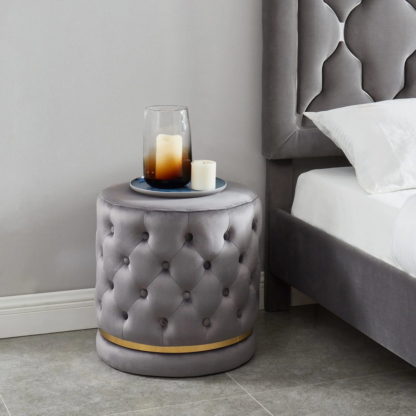 Worldwide Home Furnishings Delilah-Round Ottoman-Grey/Gold Round Ottoman 402-609GY/GL