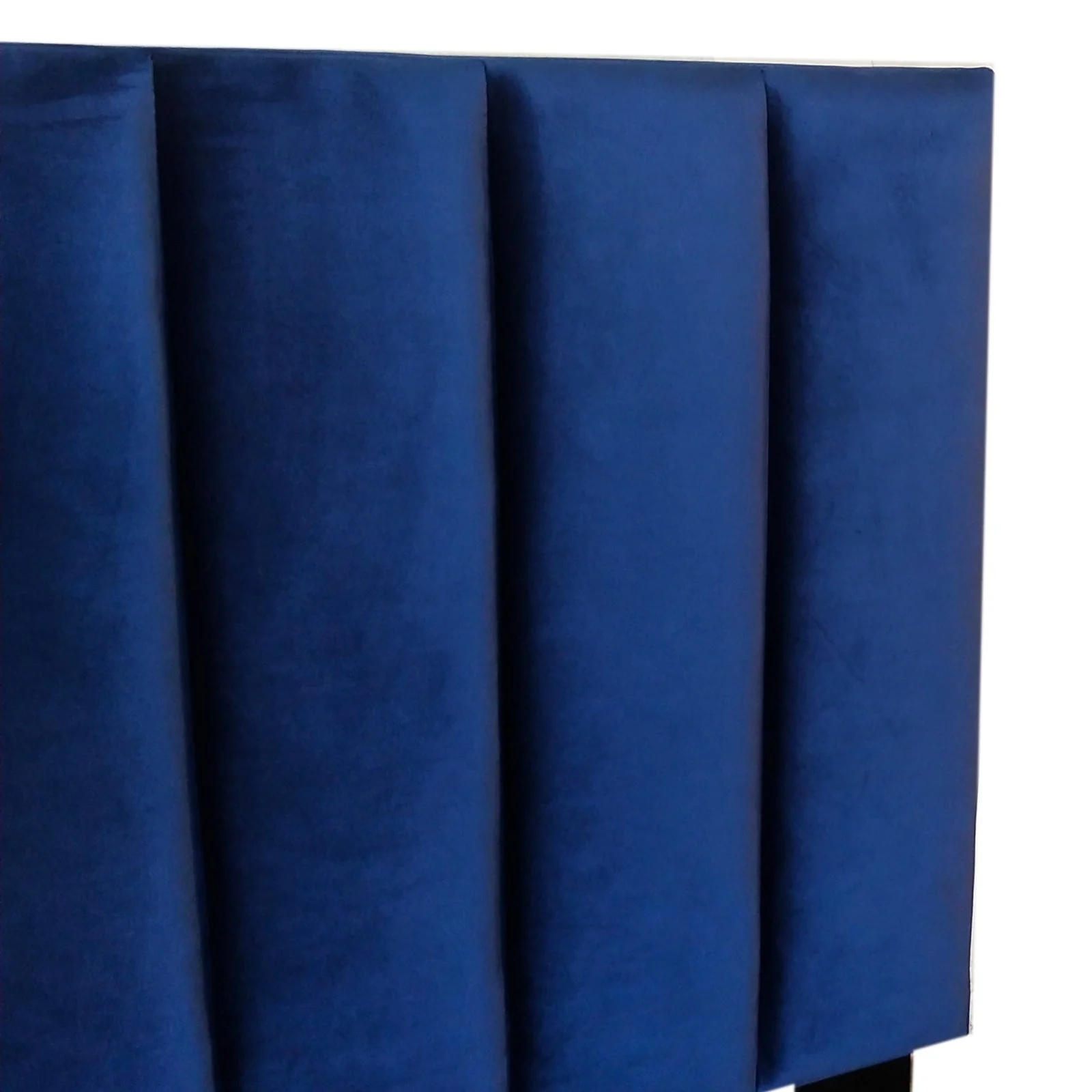 Worldwide Home Furnishings Jedd-60'' Bed-Blue Velvet 60" Queen Bed, Velvet 101-297Q-NAV - Image 7